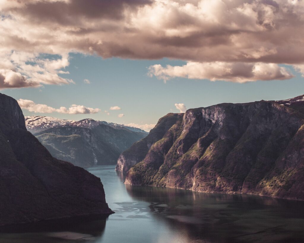 L’Aurlandsfjord, en Norvège