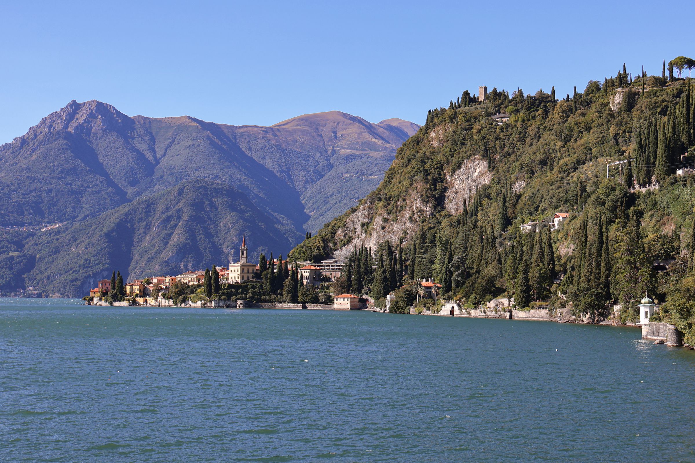 Le lac de Côme vu de Varenna
