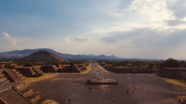 Les pyramides de Teotihuacan